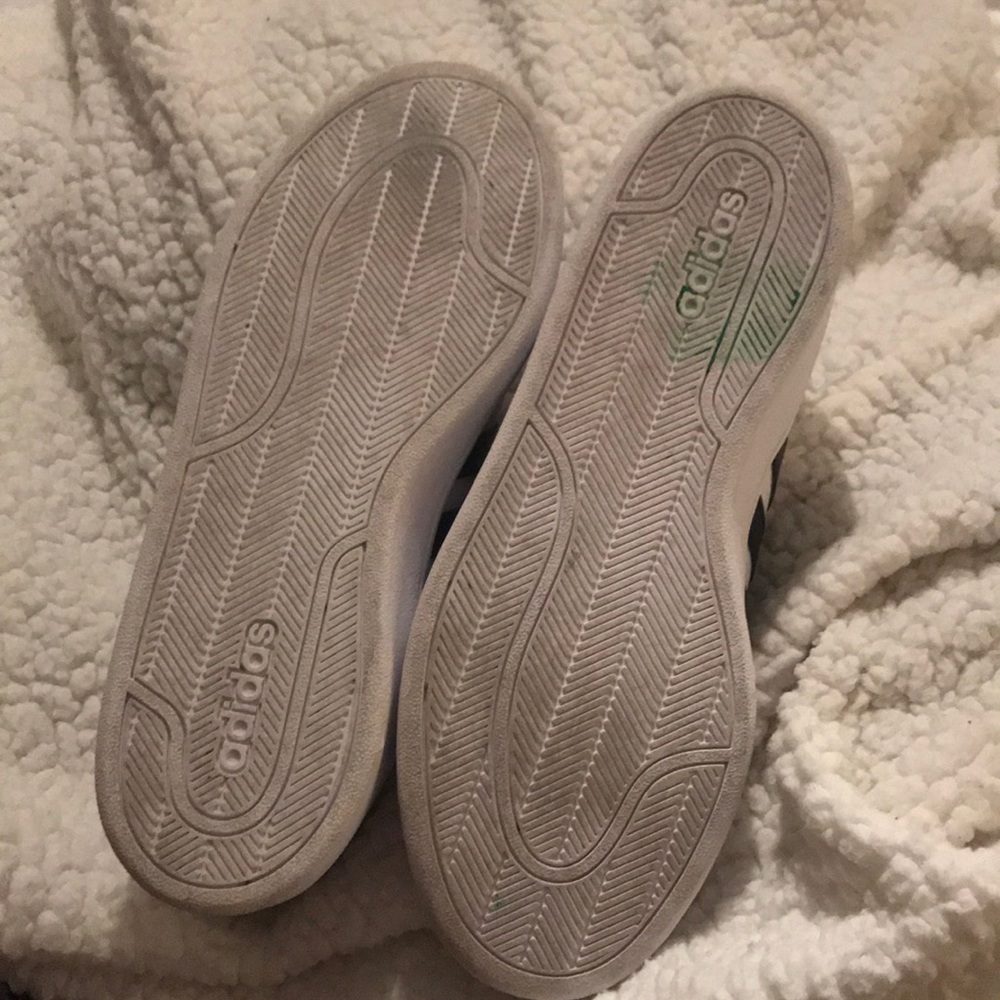 Adidas - Picture 2 of 5